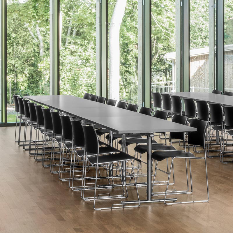 Click to view 40/4 Chairs by Howe